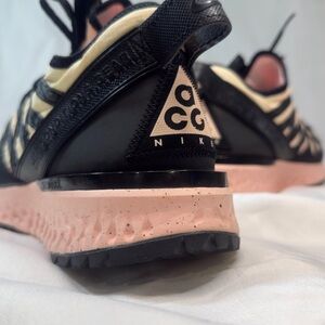 Nike ACG React Terra Gobe "Melon Tint" - Men’s size 9.5 US Fits Women's size 11